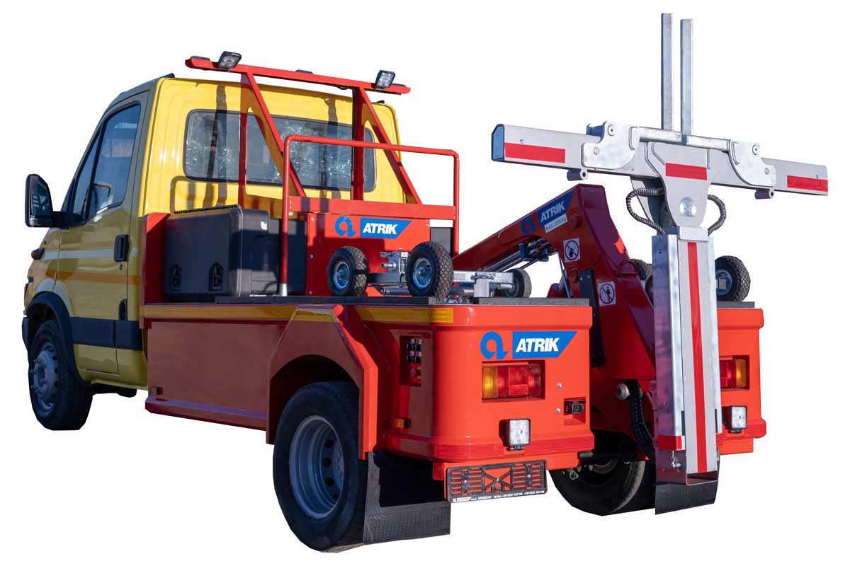 Vehicle for lifting and removal of improperly parked vehicles ATRIK type PA